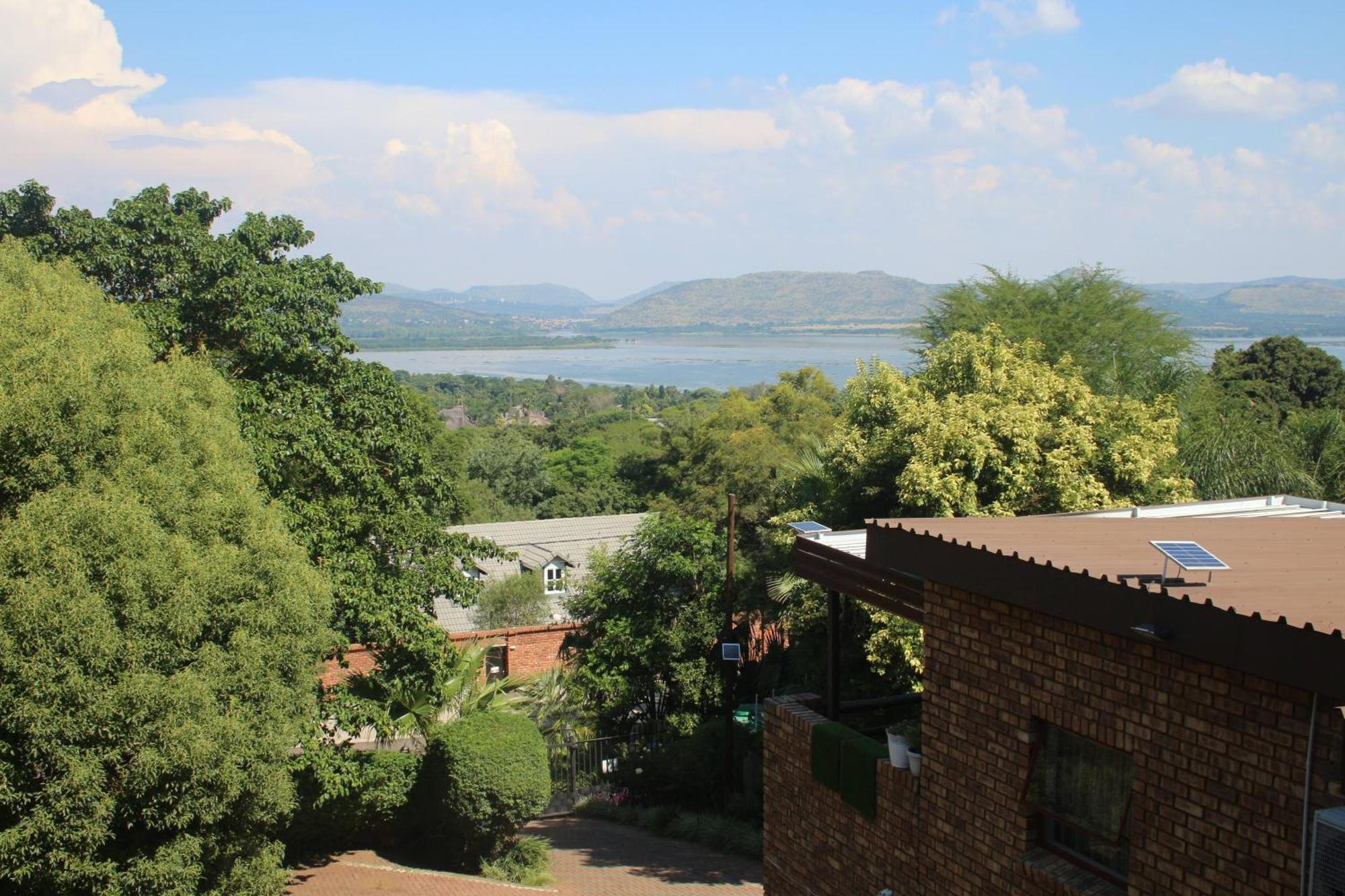 Belle Vue Guesthouse Hartbeespoort Exterior photo