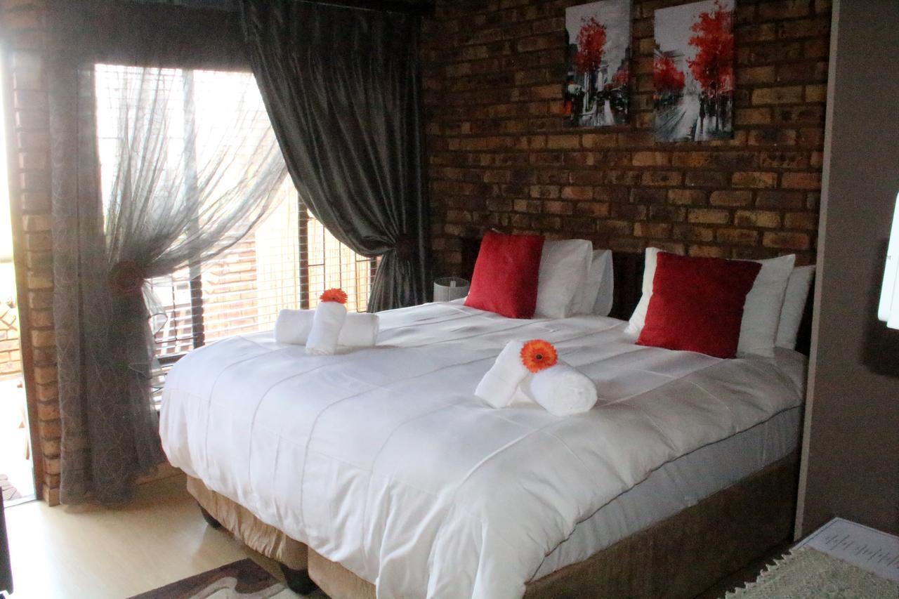 Belle Vue Guesthouse Hartbeespoort Exterior photo