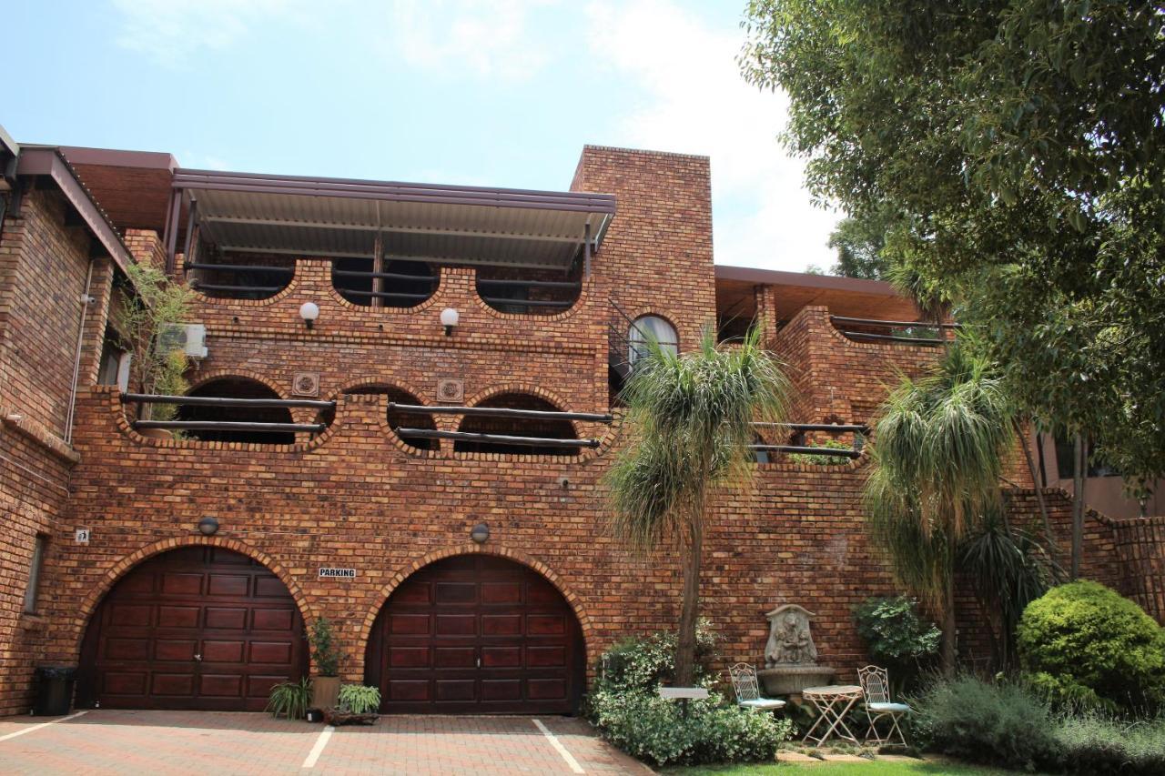 Belle Vue Guesthouse Hartbeespoort Exterior photo